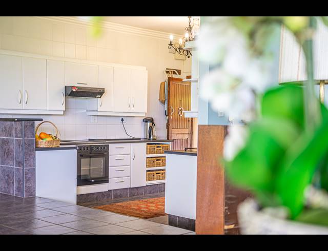 4 BEDROOM HOUSE FOR SALE IN DAWNCLIFFE